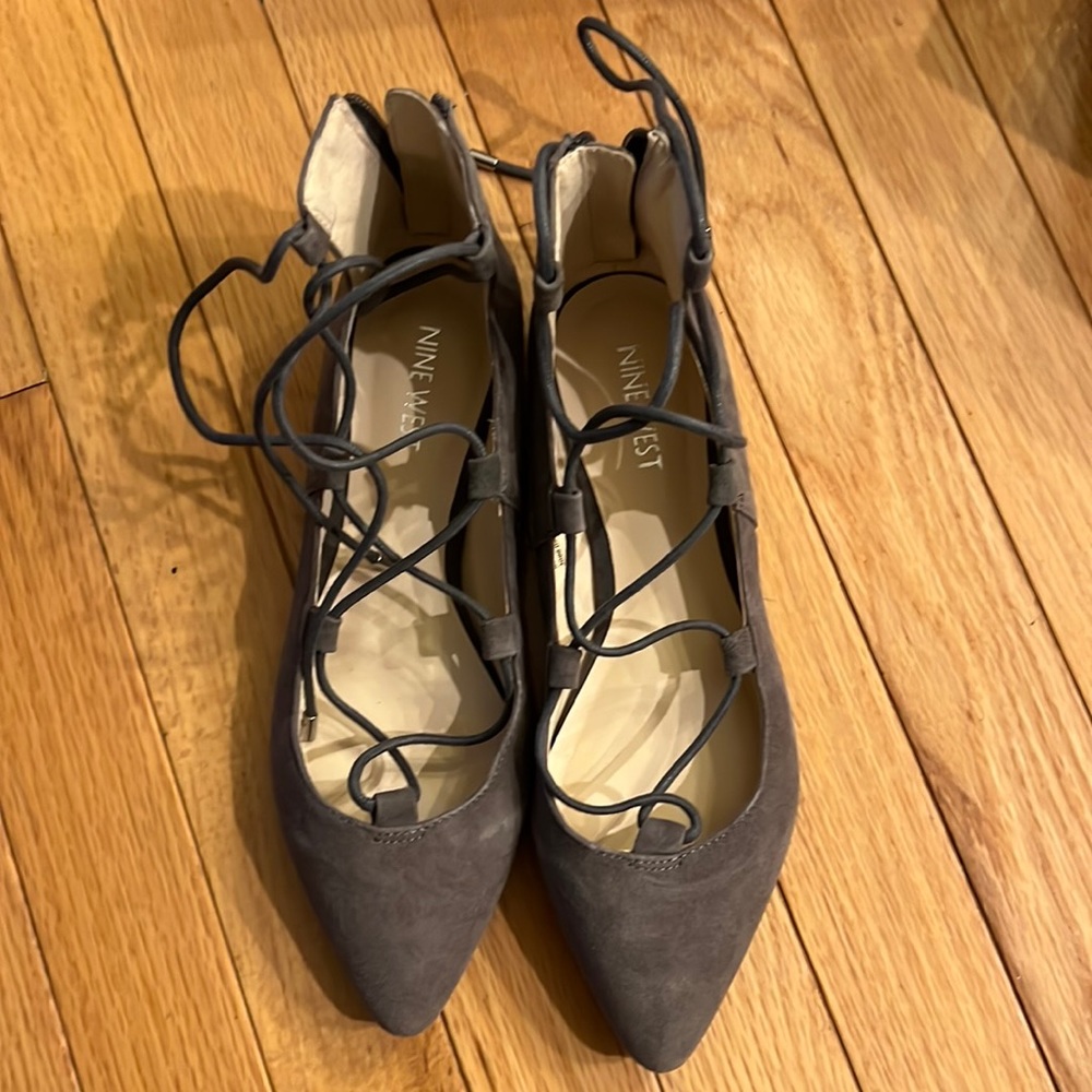 Nine West Gray Women's Lace-Up Flats